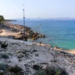 Secluded Fisherman's Cove Fabrice, Solta - 8692 Grohote
