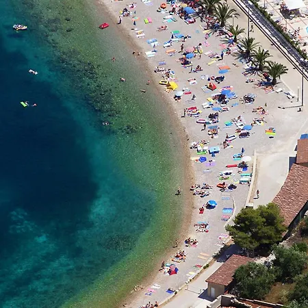 Secluded Fisherman's Cove Fabrice, Solta - 8692 Грохоте